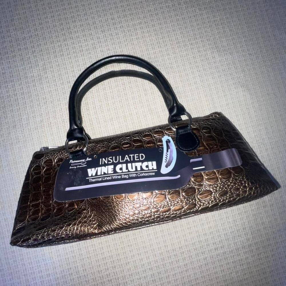 NWT Primeware Insulated Wine Clutch